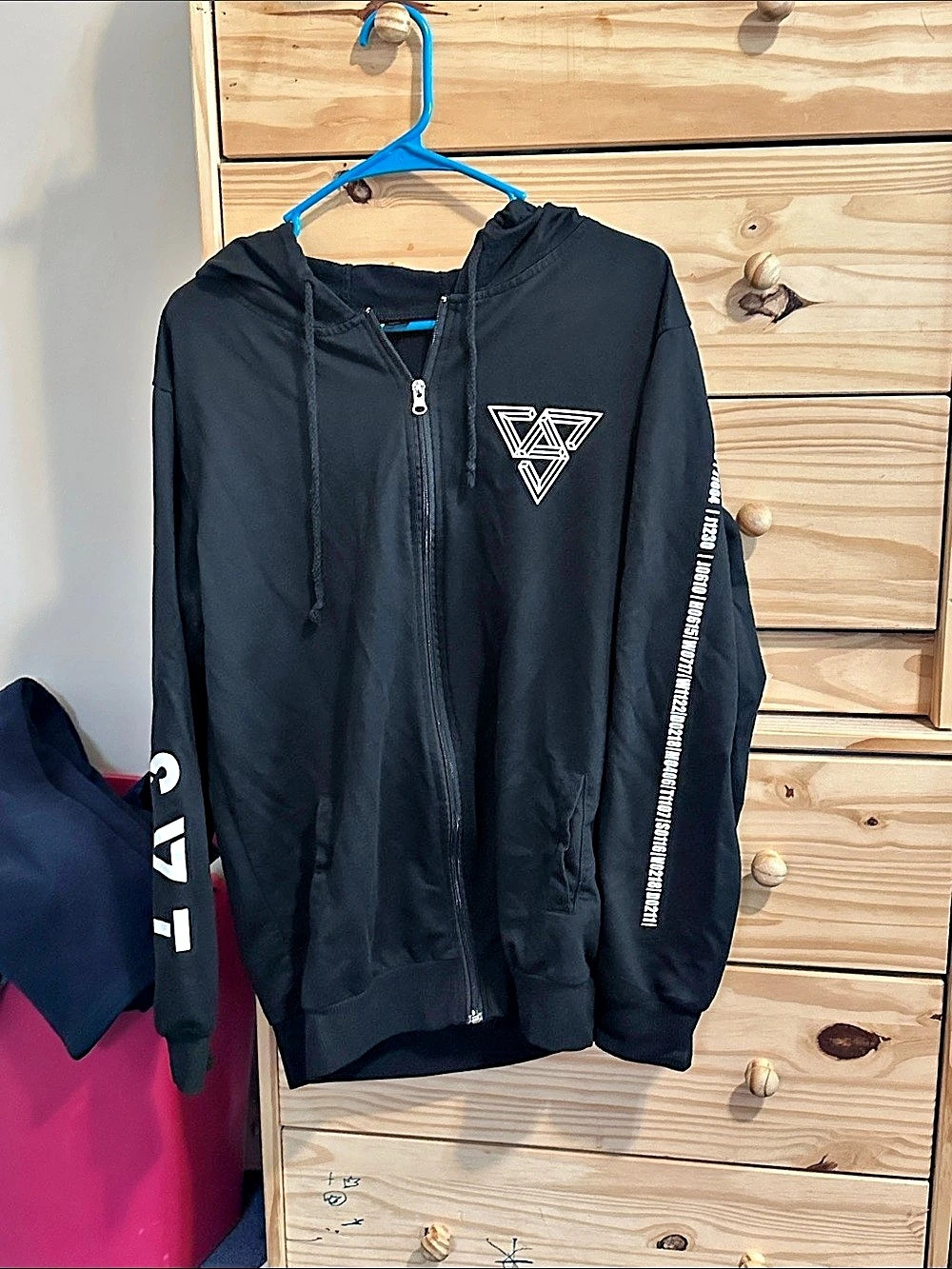 Seventeen WORLD TOUR [NEW_] ENCORE OFFICIAL MD Zip-Up Hoodie Zip-Up Hoodie Black